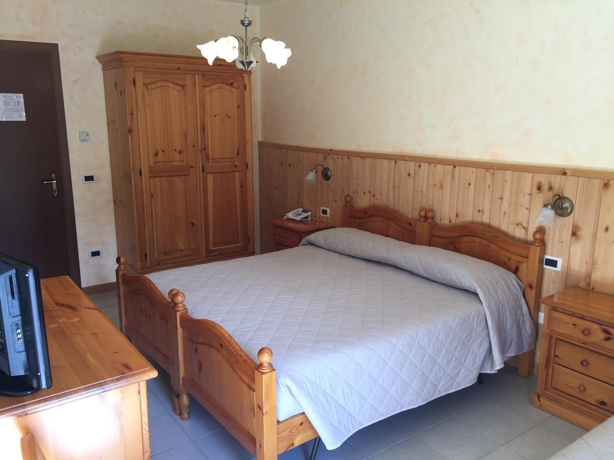 Al Garibaldino Hotell Posina Exteriör bild